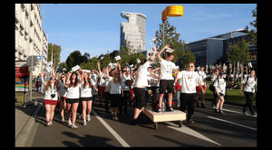 Turnfestmarschumrandet